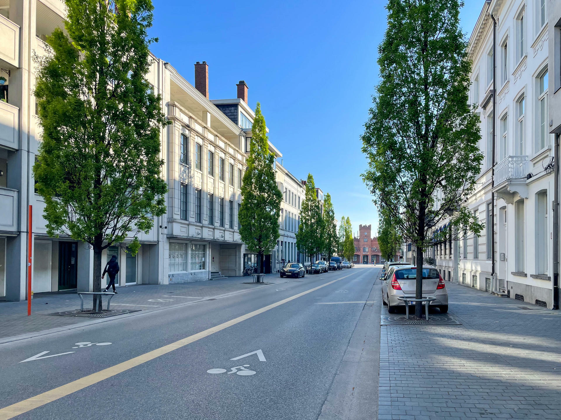 Commercieel gelijkvloers te koop in Aalst