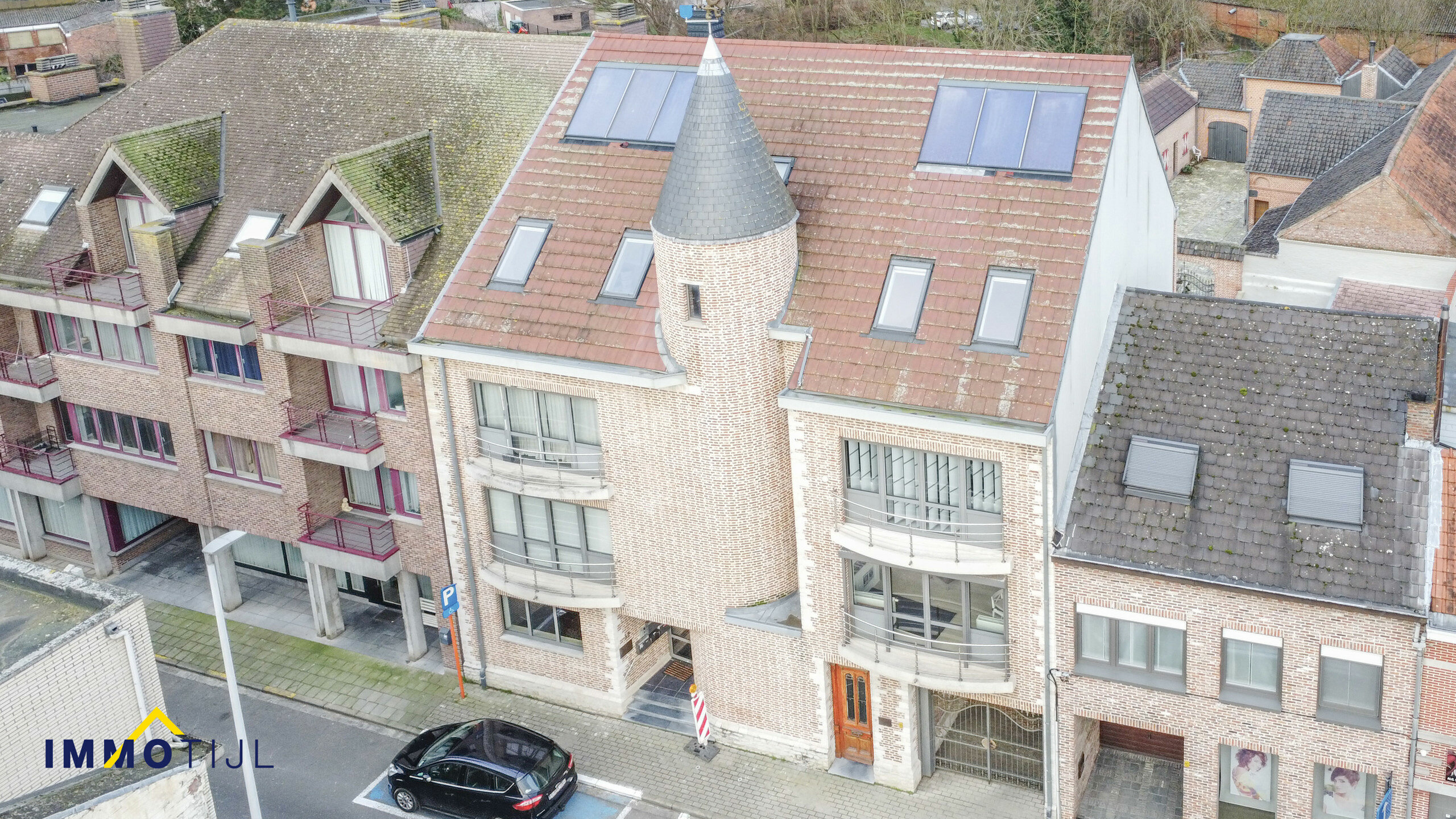 Commercieel gelijkvloers te koop in Dendermonde