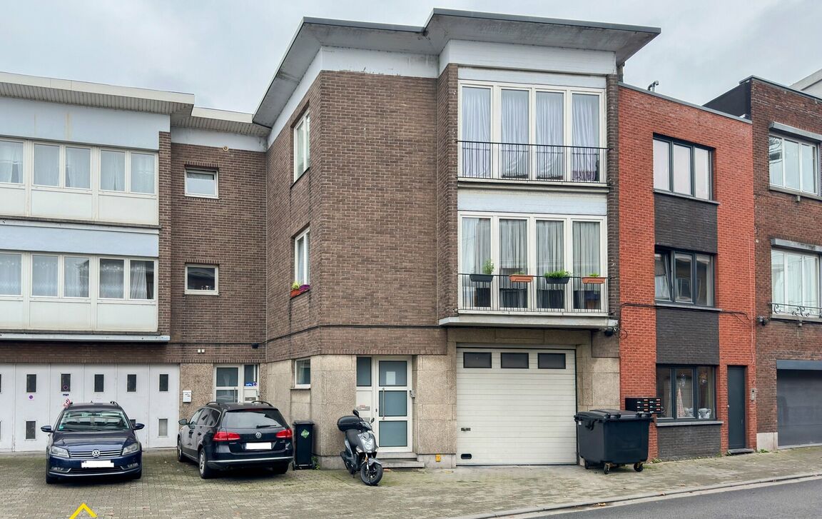 Commercieel gelijkvloers te koop in Aalst