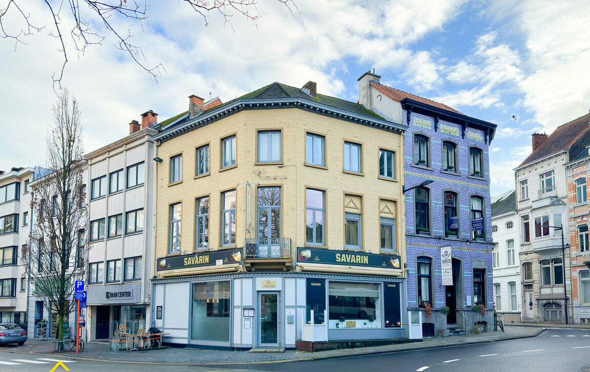 Gebouw voor gemengd gebruik te koop in Aalst