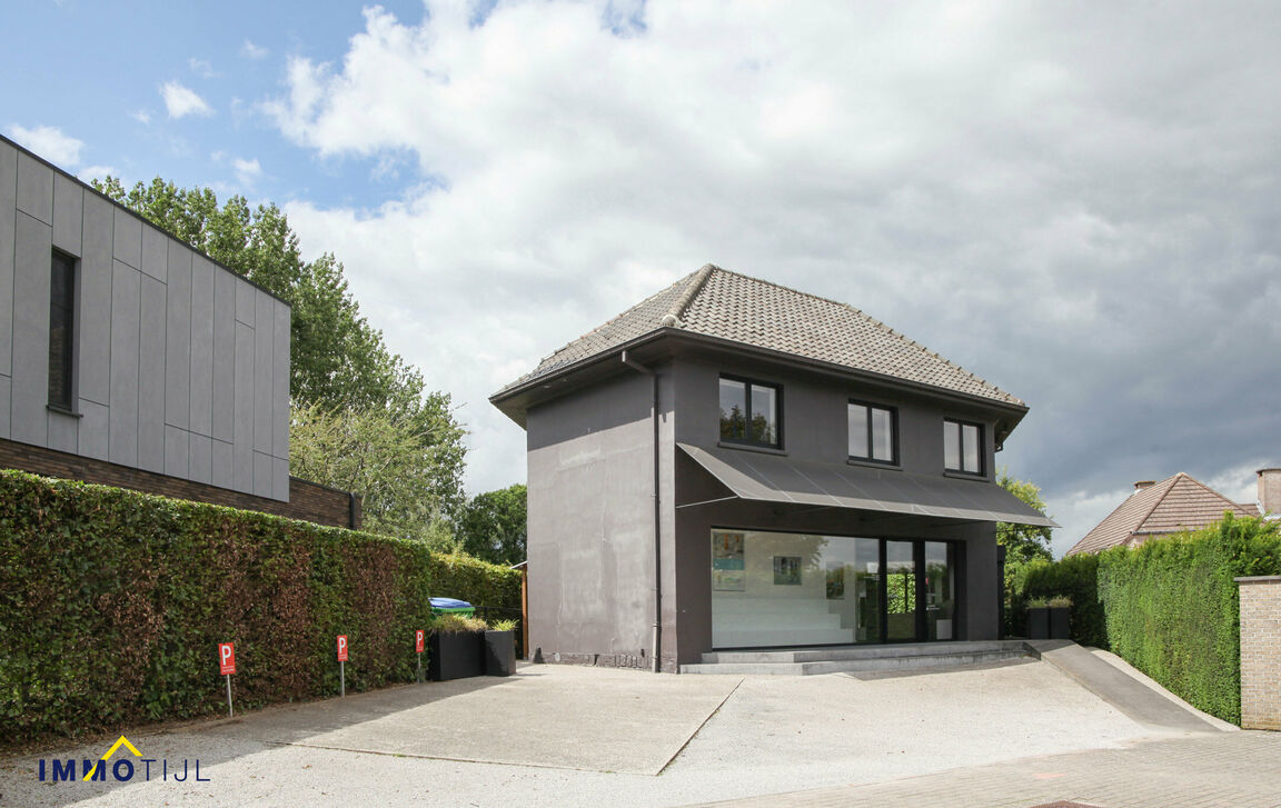 Gebouw voor gemengd gebruik te koop in Denderleeuw