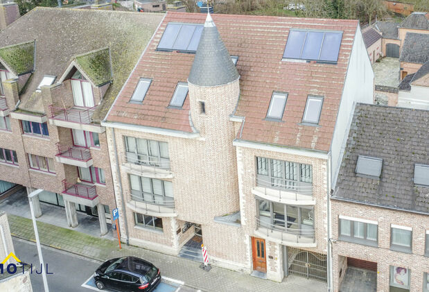 Commercieel gelijkvloers te koop in Dendermonde